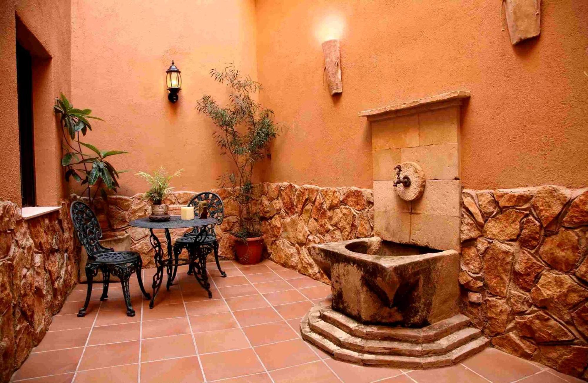 Hotel Baviera Linares  Exterior photo