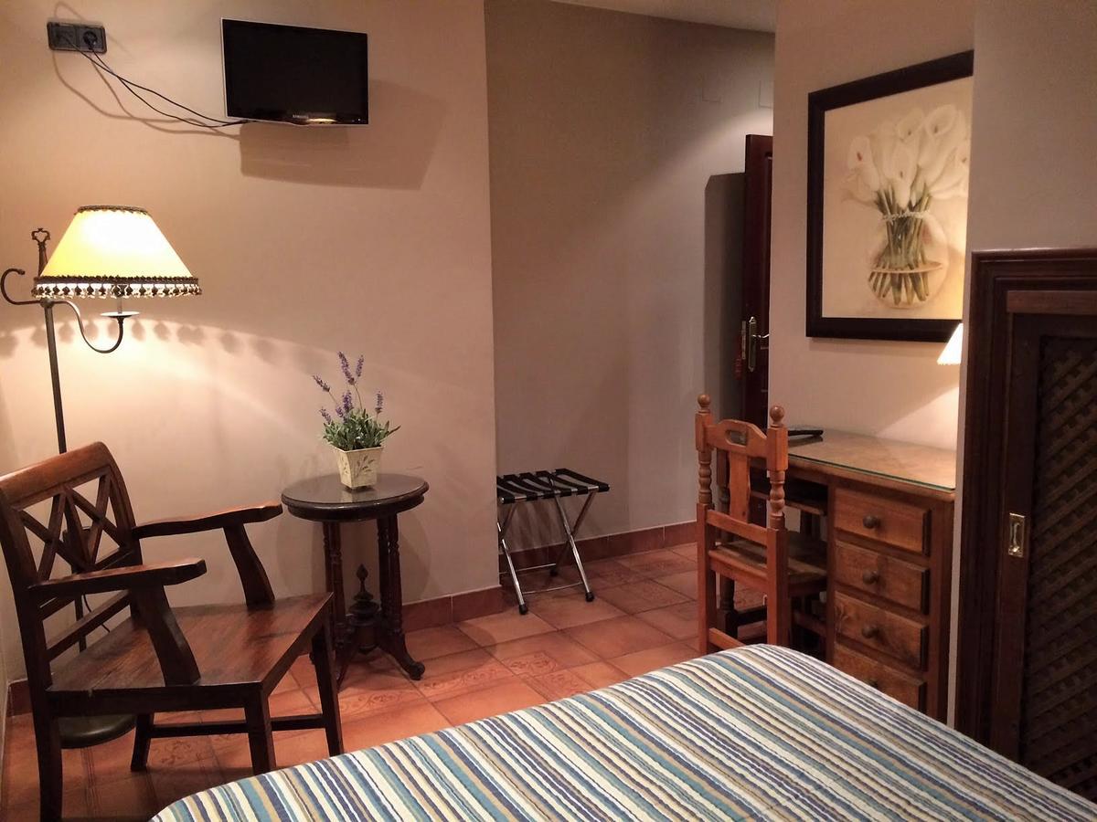 Hotel Baviera Linares  Exterior photo