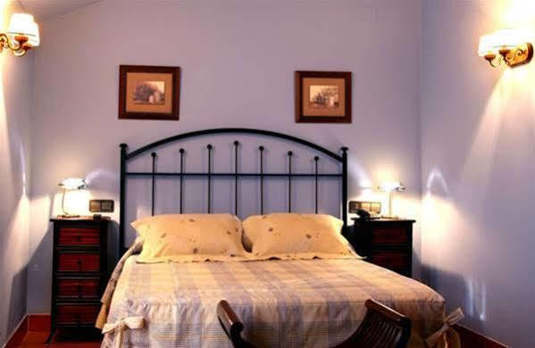 Hotel Baviera Linares  Exterior photo